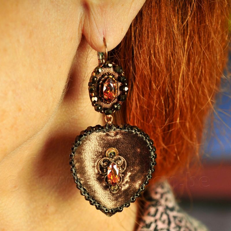 Oorringen - Satellite Paris