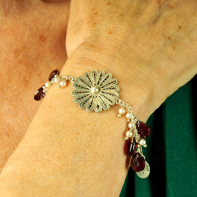 Polssieraad in massief zilver - Yvone Christa (New York) Polssieraad in massief zilver - Yvone Christa (New York)