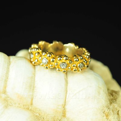 Ring 'Flora' met zirkonium steentjes in massief zilver - verguld 24kt goud - Carré Copenhagen (Denemarken)
