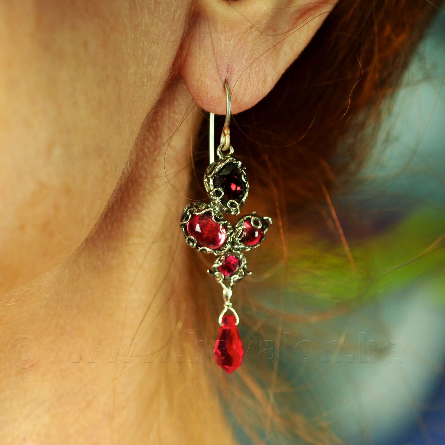 Oorring in massief zilver - Josiane Douchamps (België) Oorring in massief zilver - Josiane Douchamps (België)