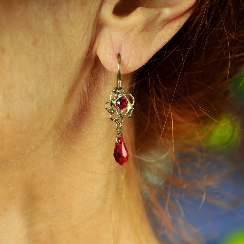 Oorring in massief zilver - Josiane Douchamps (België)