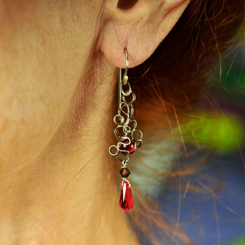 Oorring in massief zilver - Josiane Douchamps (België)