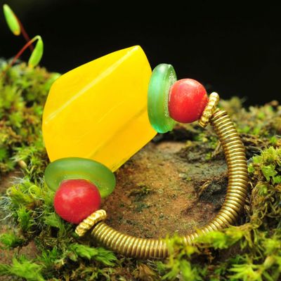 Ring in gekleurd hars - Maat 54