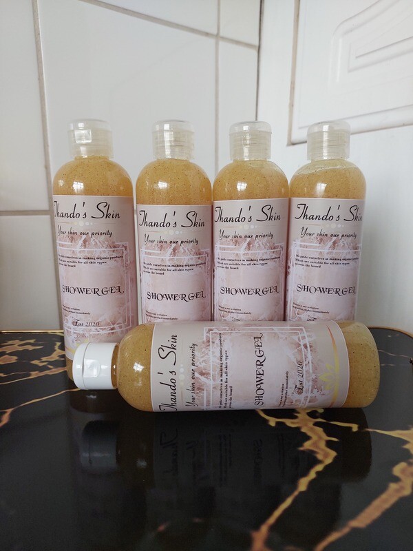 Whitening shower gel