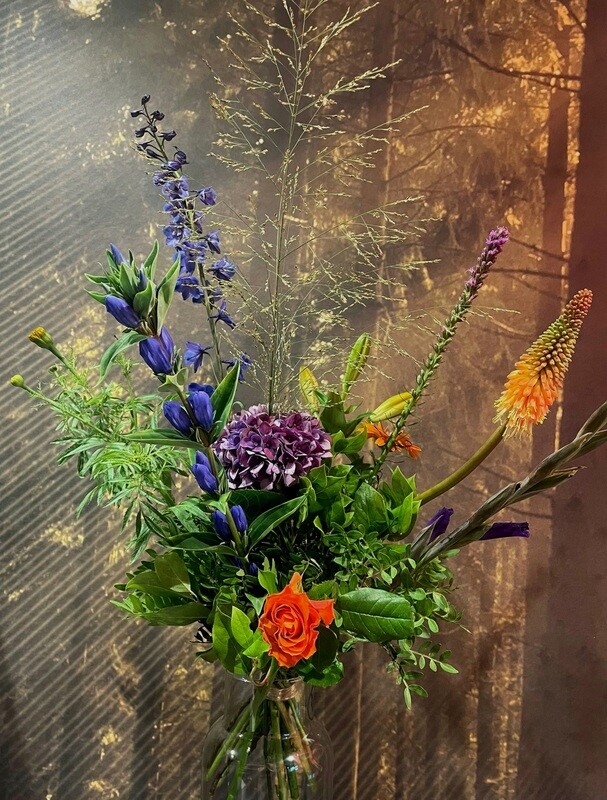 BOEKET  EEN BINNENKOMER