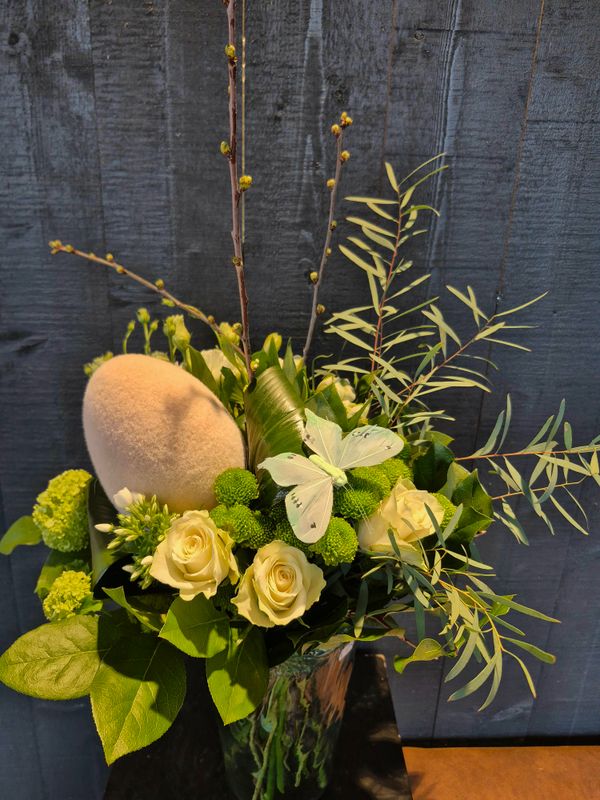 LENTEBOEKET MET GROOT PAASEI