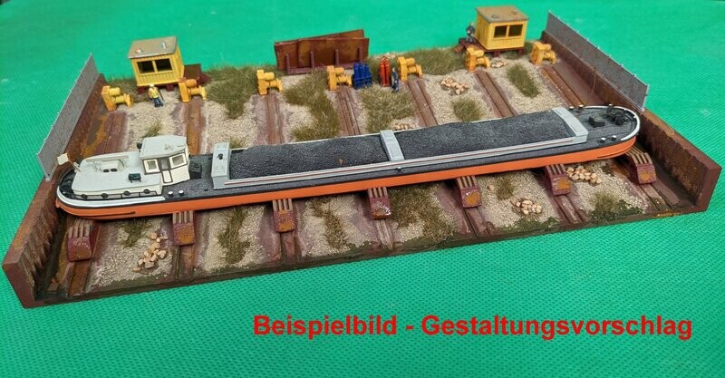 Große Werft für Spur N 1:160 geeignet - Bausatz mit viel Zubehör Große Werft für Spur N 1:160 geeignet - Bausatz mit viel Zubehör