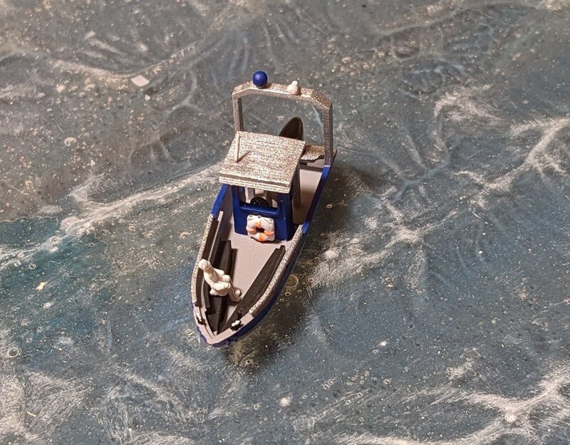 Kleines Polizeiboot Spur N