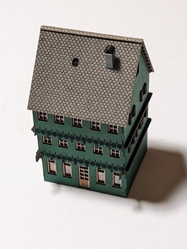 Lasercut Bausatz Altstadthaus Lasercut Bausatz Altstadthaus "Antikmarkt" Spur N