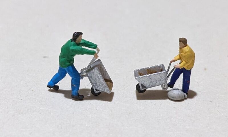 Arbeiter mit Schubkarre - 2 Varianten Spur N Arbeiter mit Schubkarre - 2 Varianten Spur N