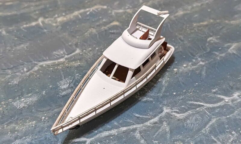 Motoryacht groß Spur N