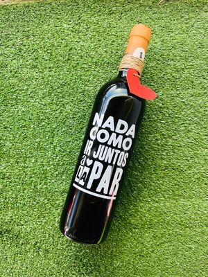 Vino nada como ir juntos a la par