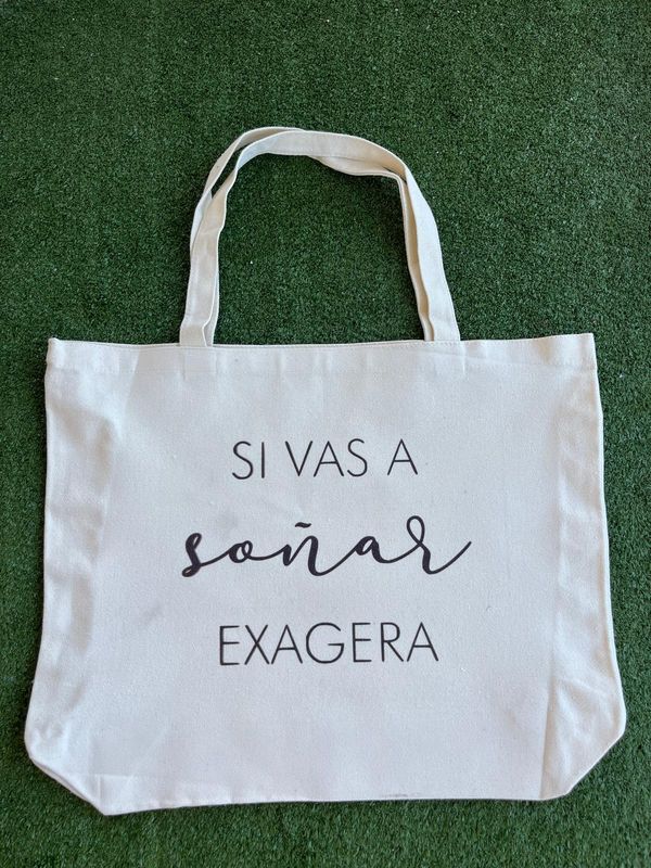 Tote Si vas a soñar exagera