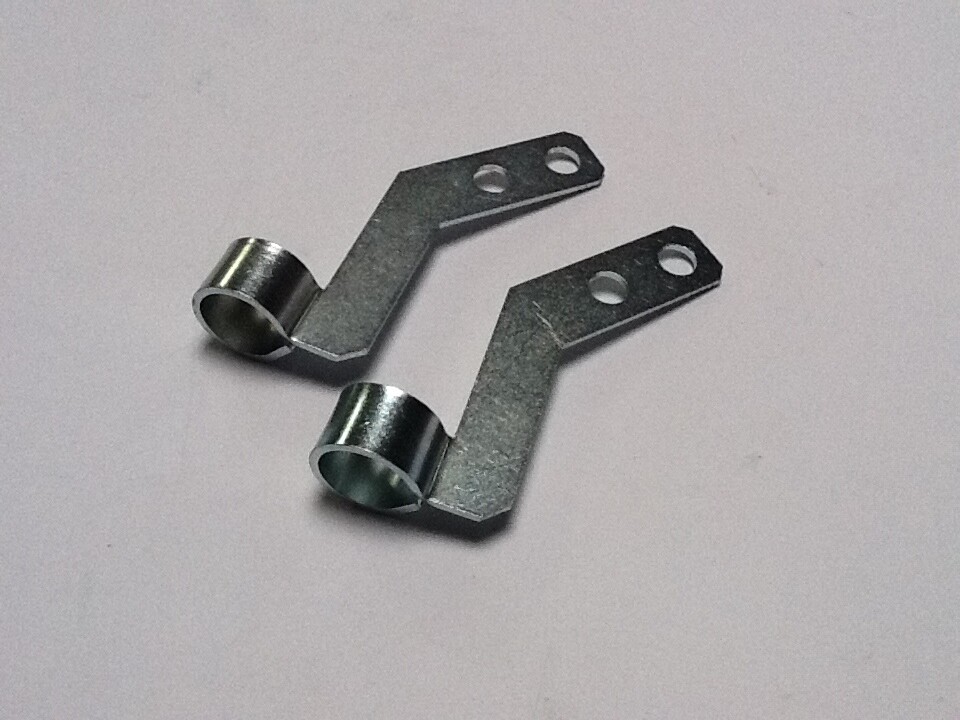 Front brake line brackets (pair)