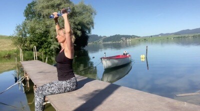 30 Minuten Intensivtraining mit Fokus Rücken und Arme