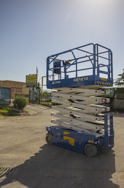 SCISSOR  VERTICALKE 12 METRI LGMG  AS 1212