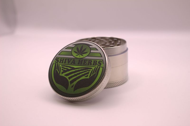 Shiva Herbs Premium Grinder - Silver Light Shiva Herbs Premium Grinder - Silver Light
