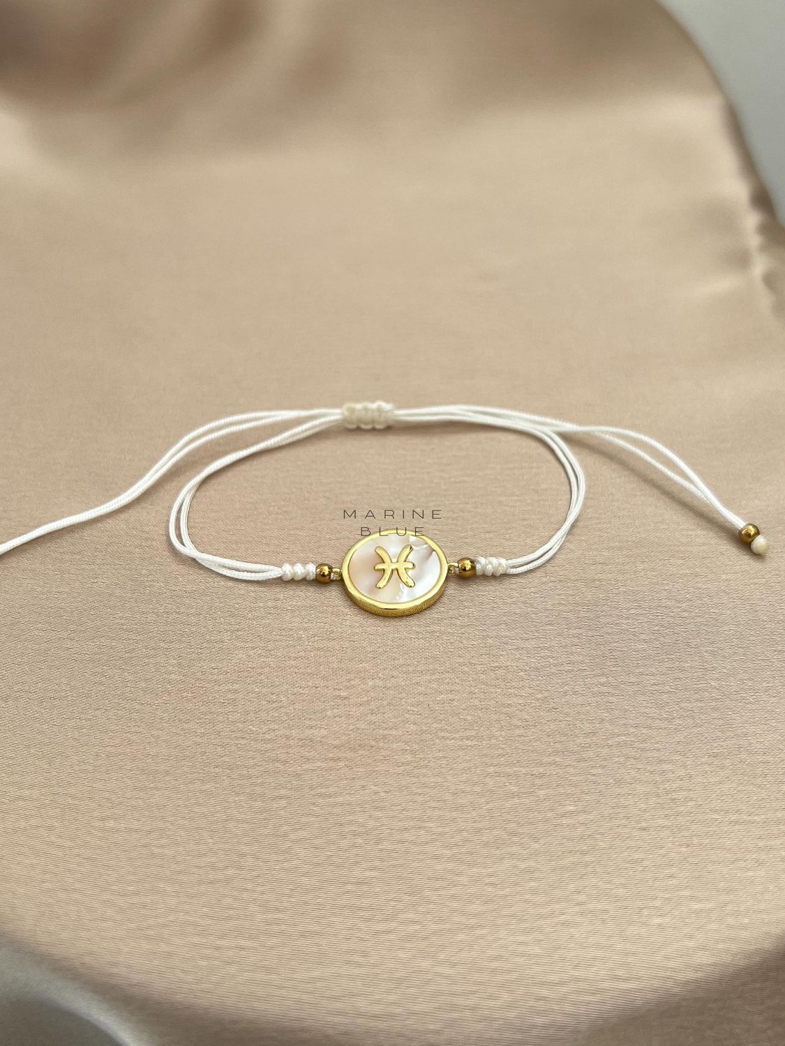 Horoscope Pisces Handmade Bracelet - Charm Bracelet, Color: White Noise