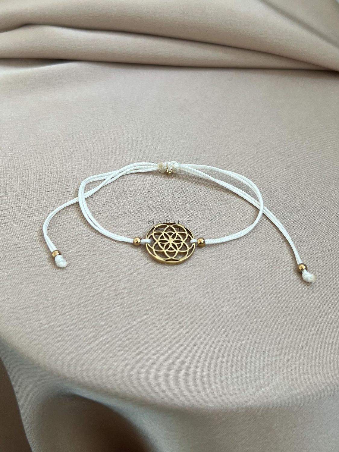Edge Cern Handmade Bracelet - Geometric Charm Bracelet, Color: White Noise, Plating: Gold
