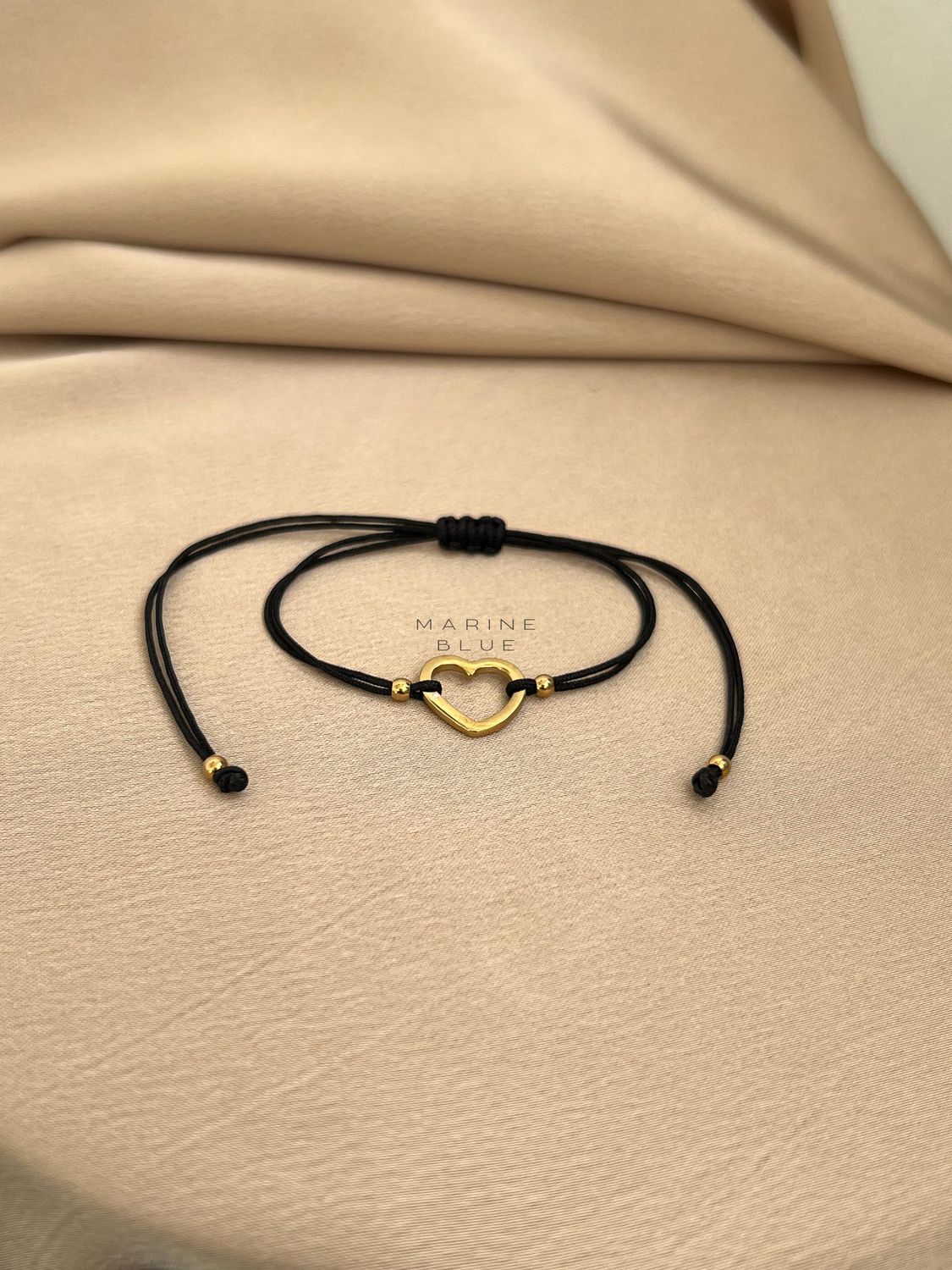 Edge Heart Handmade Bracelet - Charm Bracelet, Color: Nocturnal Black, Plating: Gold