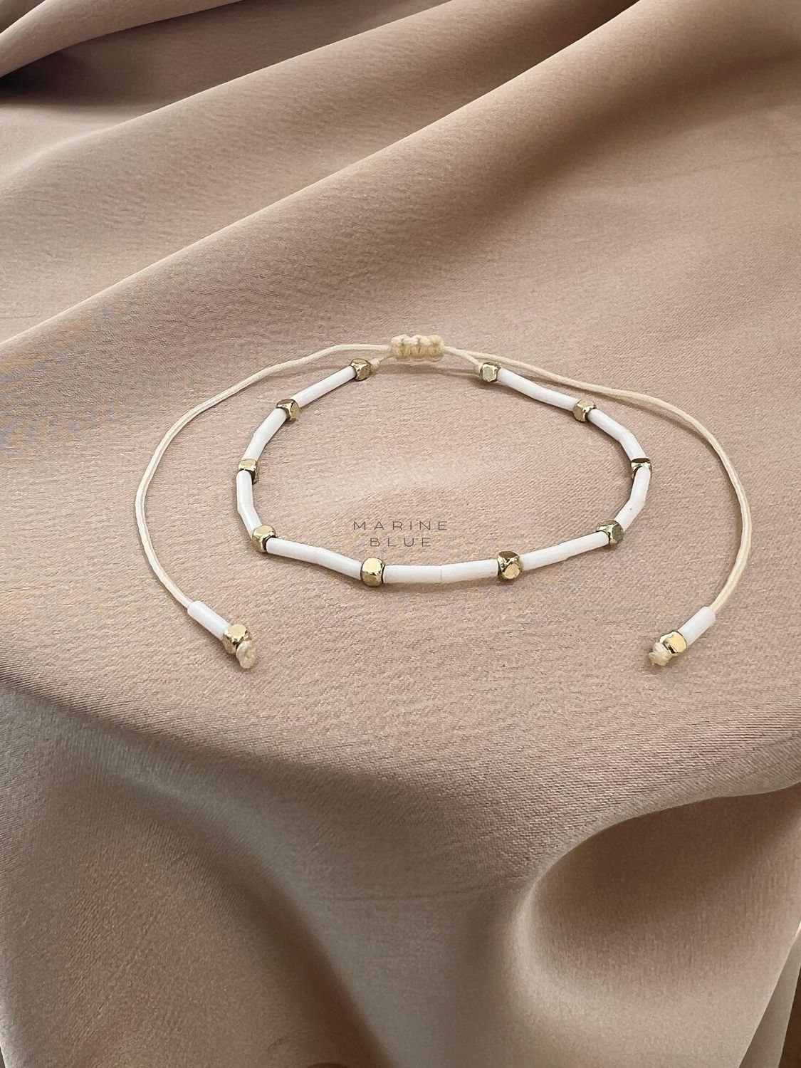 Shawty Handmade Bracelet - Beaded Bracelet, Color: White Noise