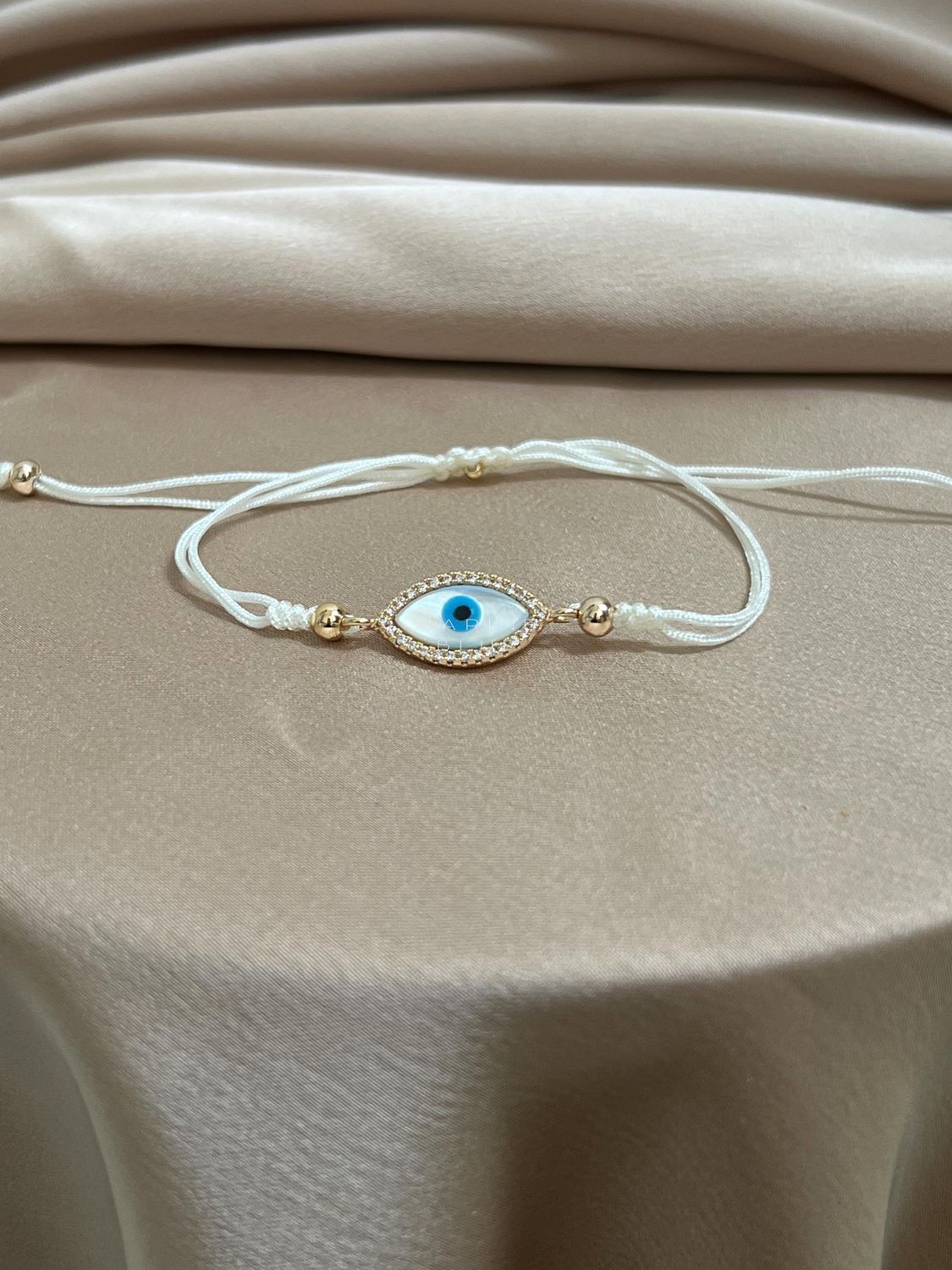 Eyeloveyou Handmade Bracelet - Charm Bracelet, Color: White Noise