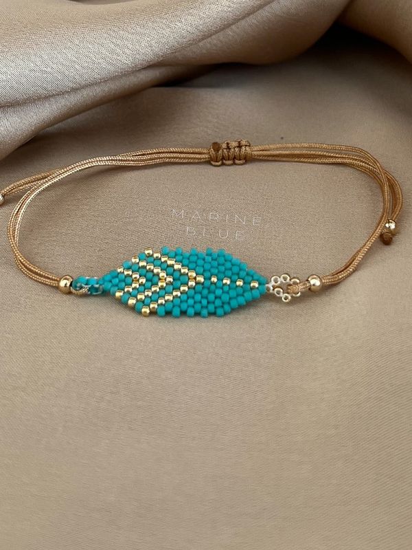 Solo V Leaf Handmade Bracelet - Beaded Bracelet