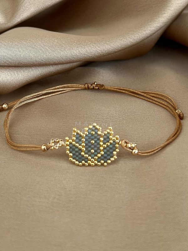 Solo Lotus Handmade Bracelet - Beaded Bracelet