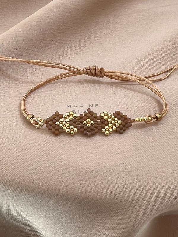 Solo Crosshair Handmade Bracelet - Beaded Bracelet