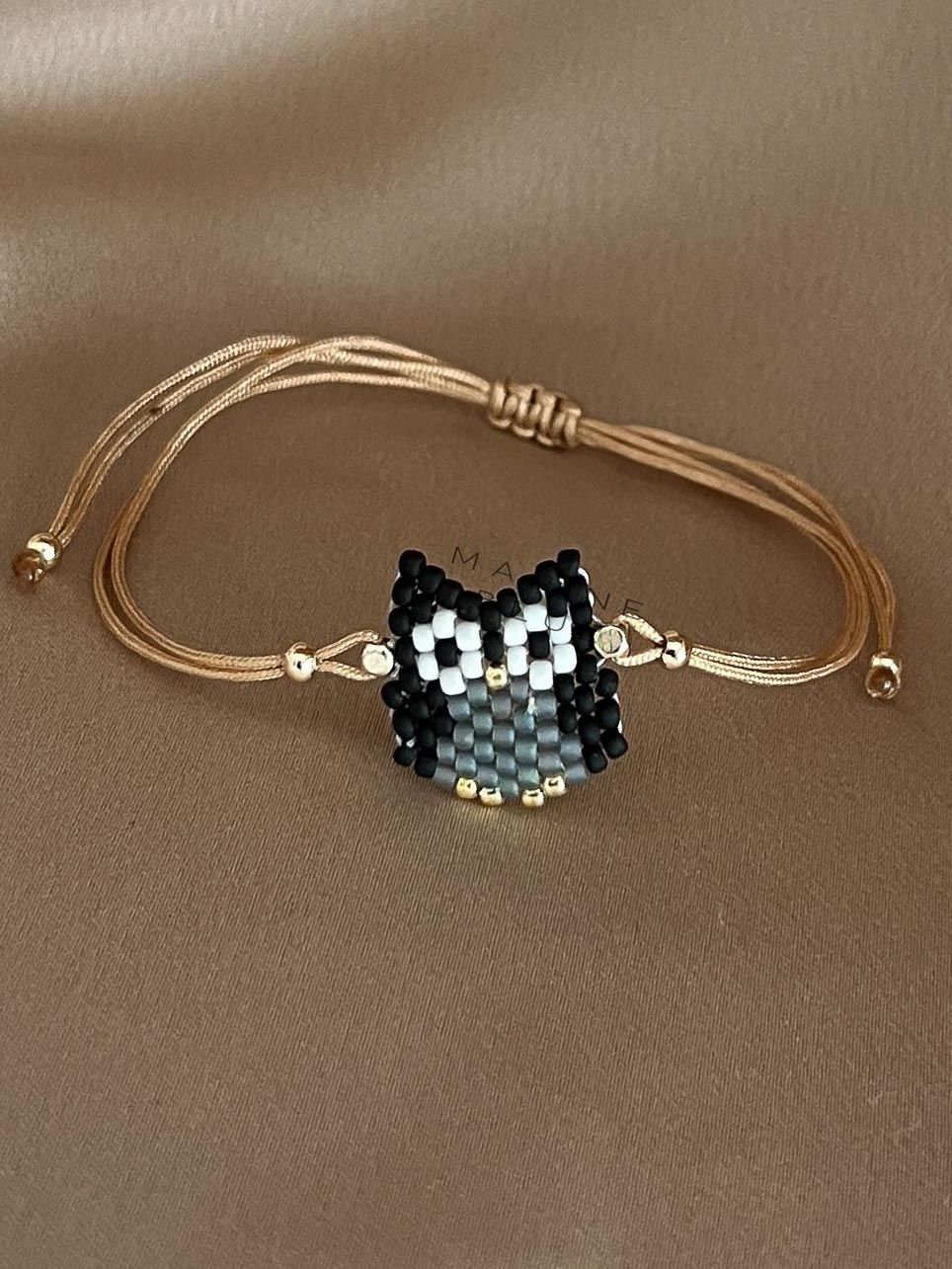Animes Owl Handmade Bracelet - Knitted Charm Bracelet, Color: Hazel
