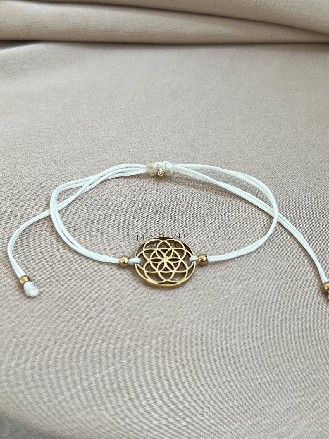 Edge Cern Handmade Bracelet - Geometric Charm Bracelet, Color: White Noise, Plating: Gold