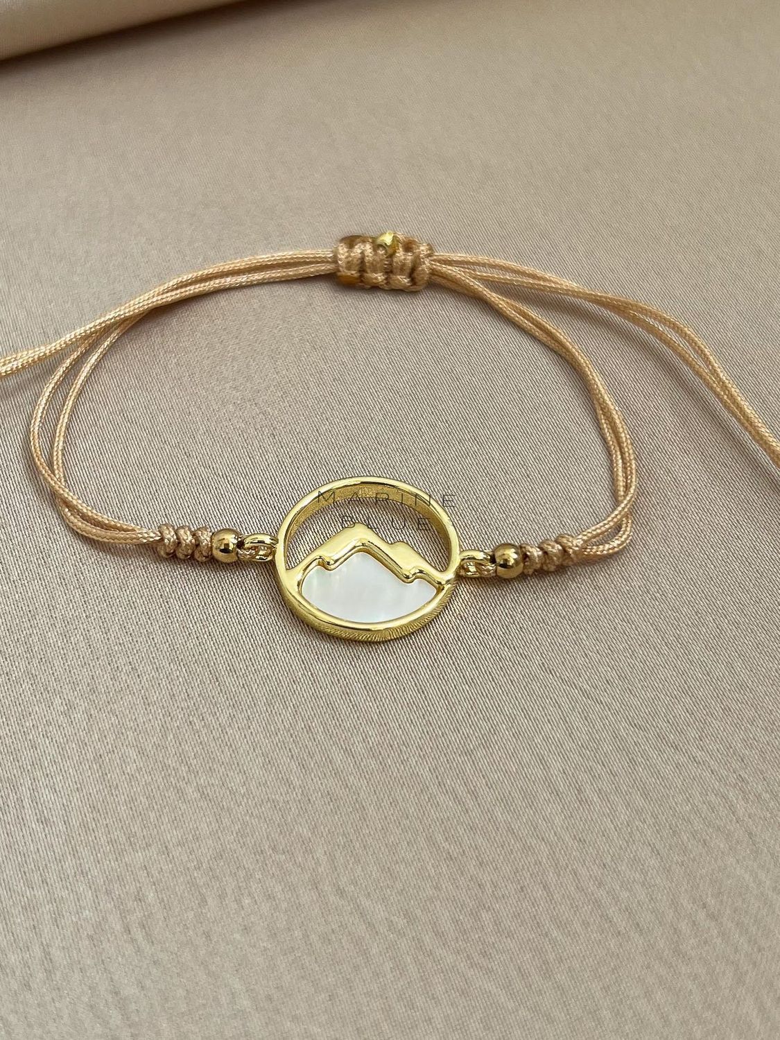 Fuji Handmade Bracelet - Mountain Charm Bracelet, Color: Hazel