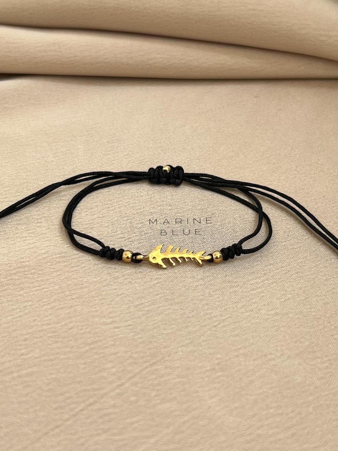 Edge Kaata Handmade Bracelet - Fish Charm Bracelet, Color: Nocturnal Black, Plating: Gold