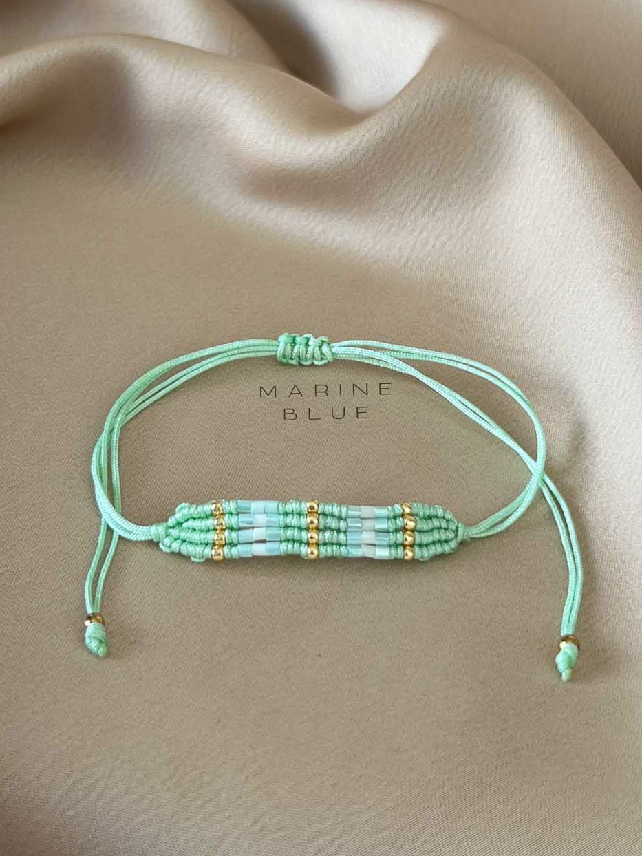 Hedge Handmade Bracelet - Beaded Bracelet, Color: Sapphire