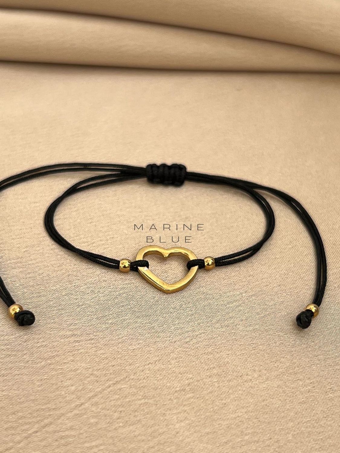 Edge Heart Handmade Bracelet - Charm Bracelet, Color: Nocturnal Black, Plating: Gold