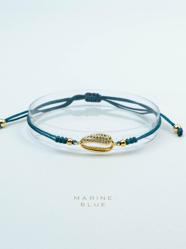 Cowrie Shine Handmade Bracelet - Charm Bracelet