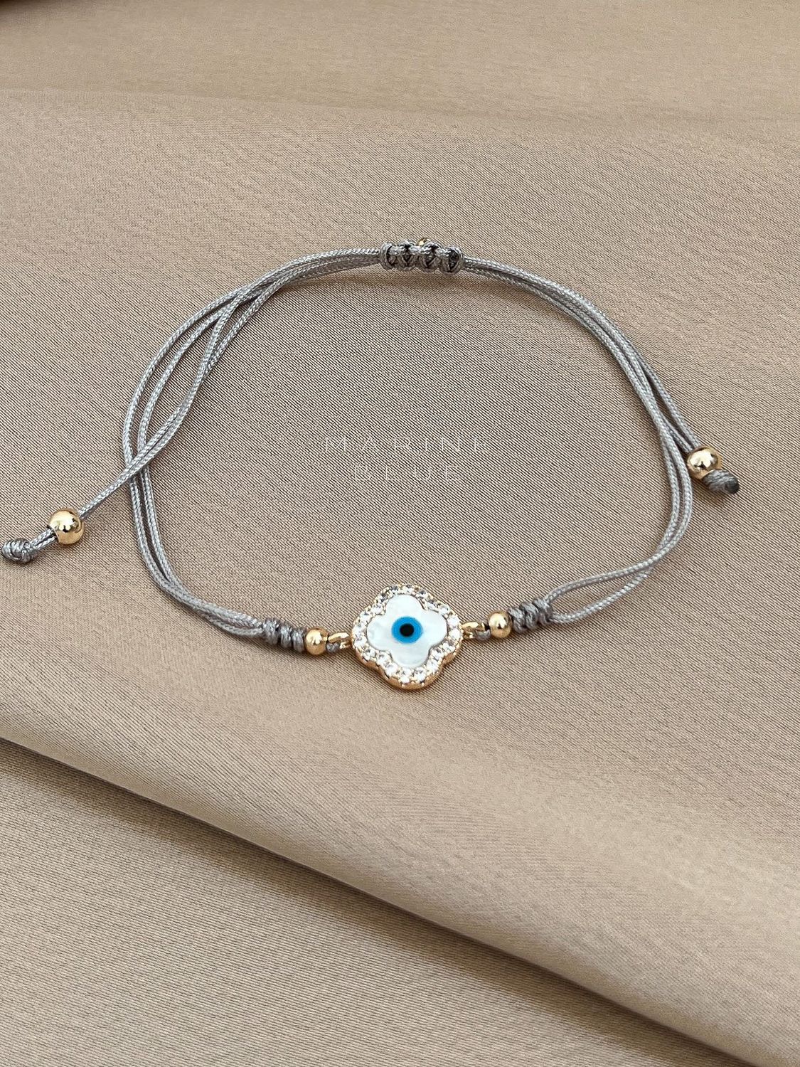 Flower Eye Handmade Bracelet - Charm Bracelet, Color: Misty Moon