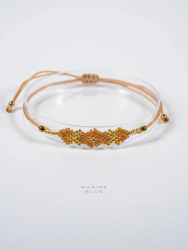 Solo Crosshair Handmade Bracelet - Beaded Bracelet