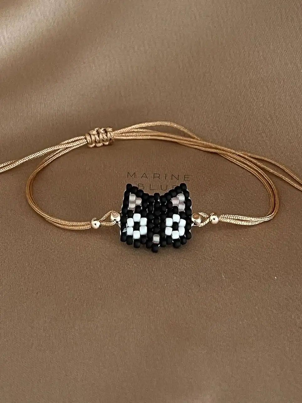Animes Kitten Handmade Bracelet - Beaded Bracelet, Color: Hazel