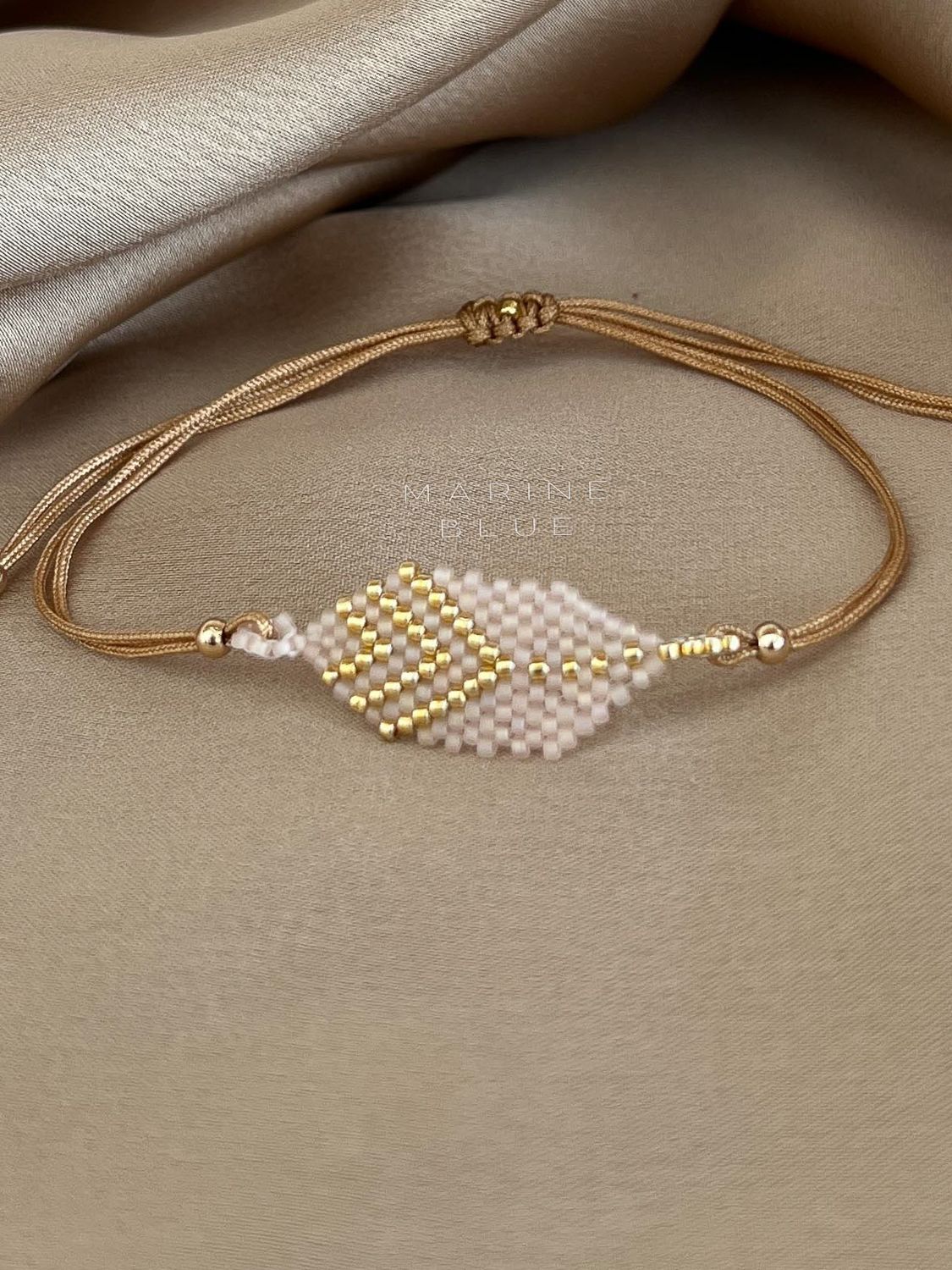 Solo V Leaf Handmade Bracelet - Beaded Bracelet, Color: Sunset Breeze