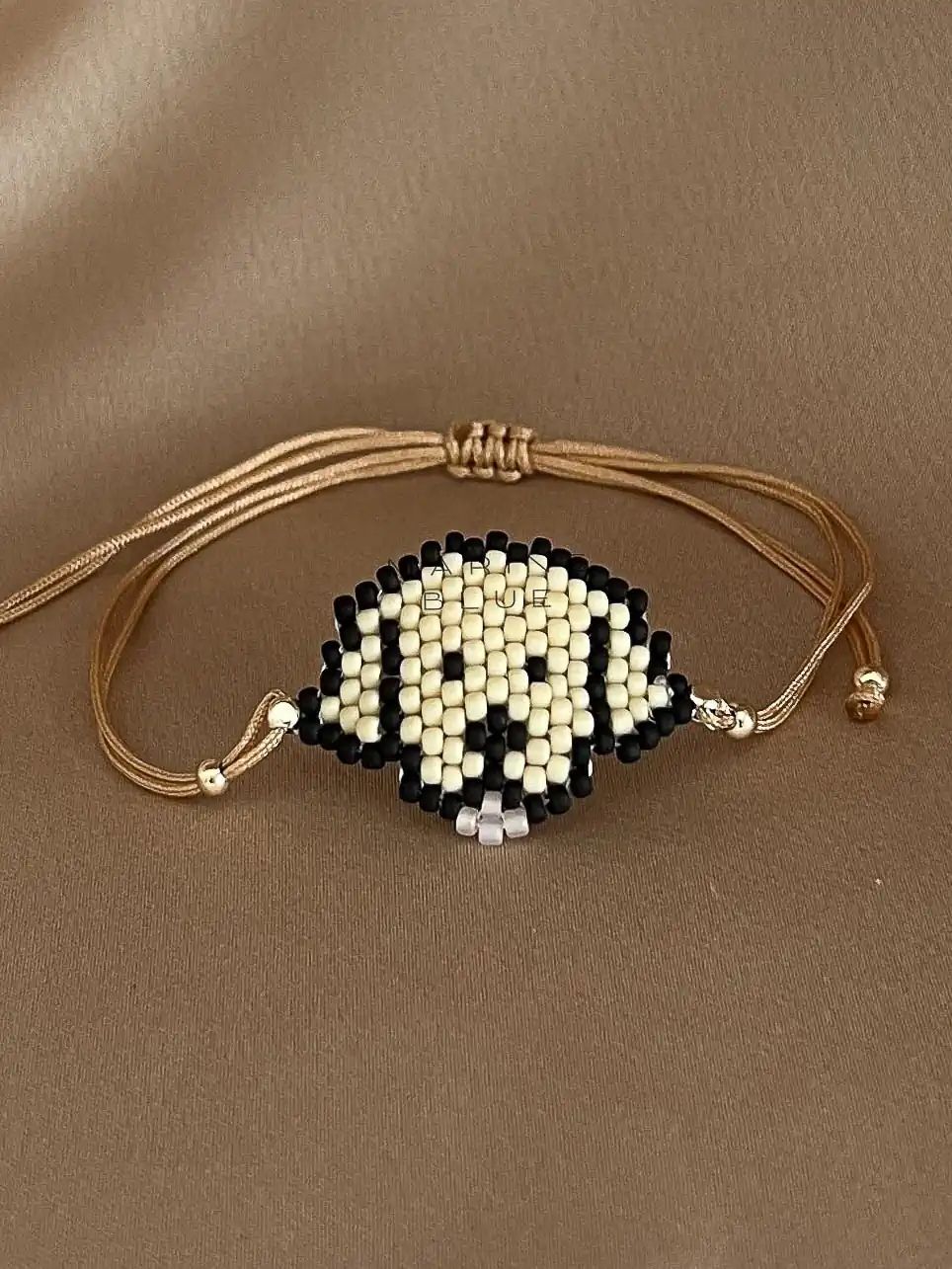 Animes Labrador Handmade Bracelet - Beaded Bracelet, Color: Hazel