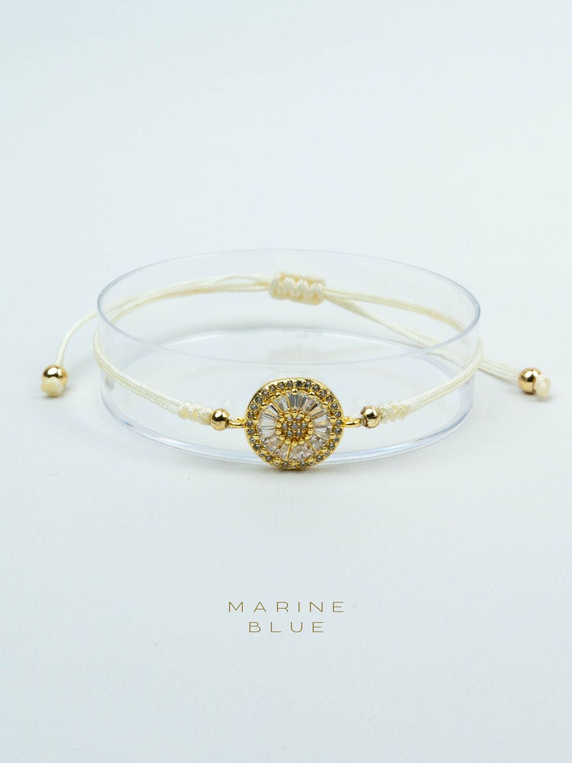 Camomile Flat Handmade Bracelet - Charm Bracelet, Color: White Noise