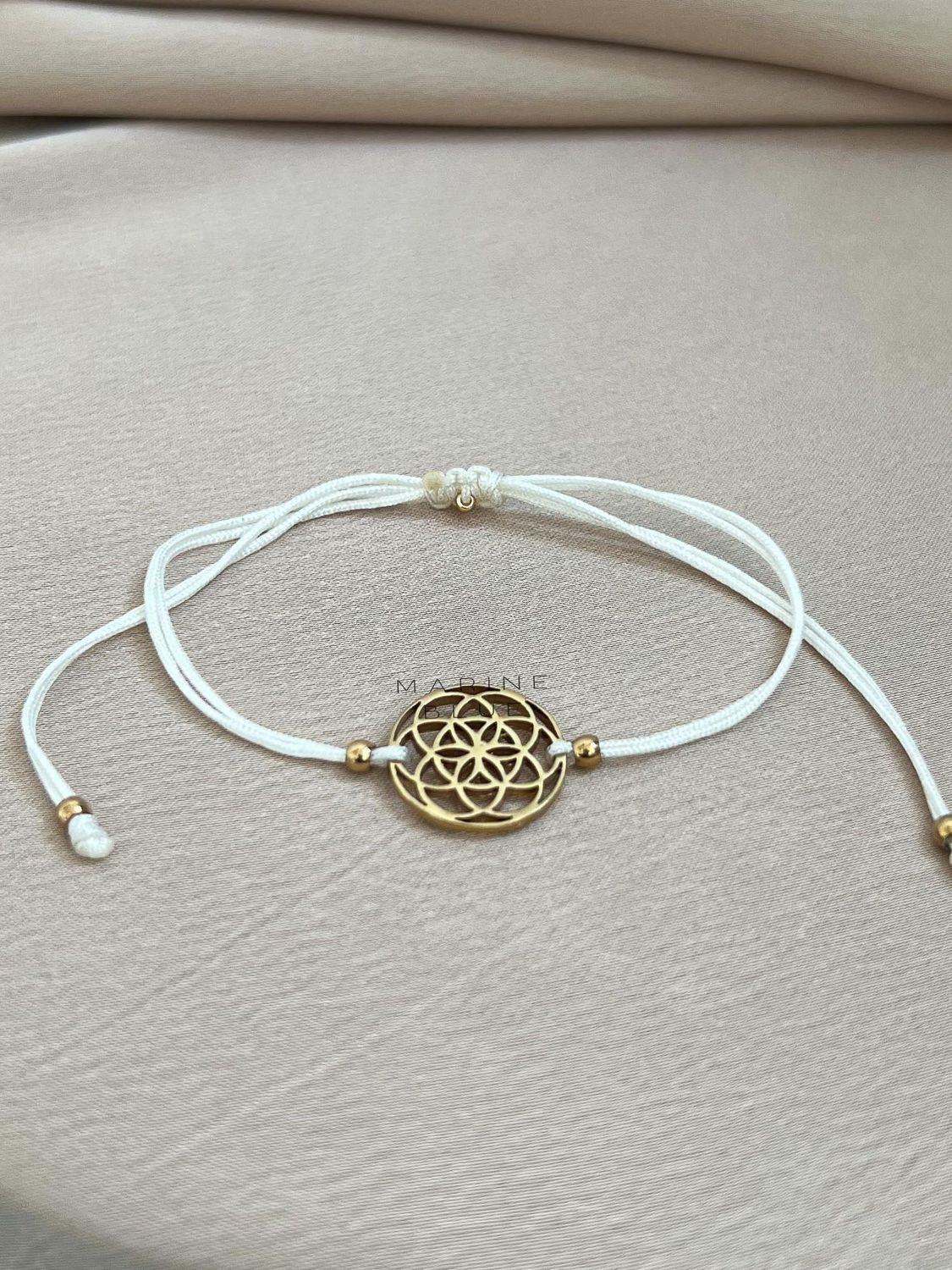 Edge Cern Handmade Bracelet - Geometric Charm Bracelet, Color: White Noise, Plating: Gold