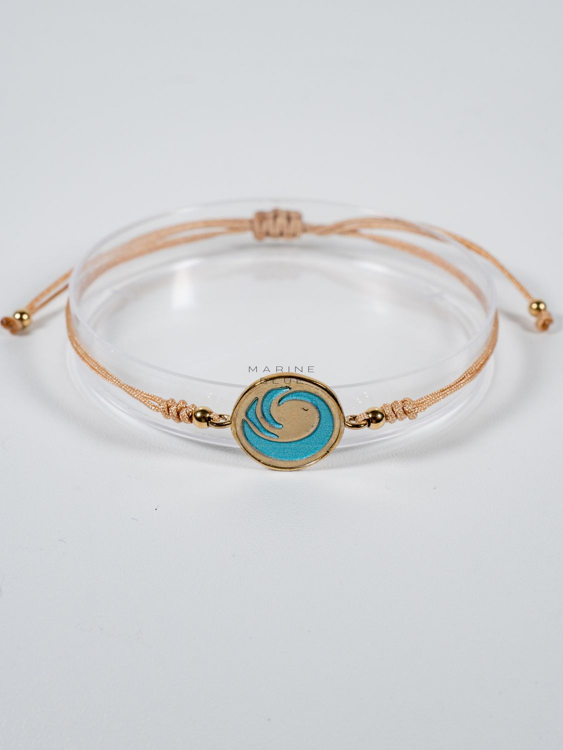 Mojo Feng Shui, Color: Arctic Rust