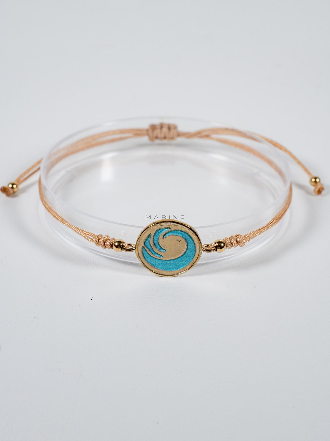 Mojo Feng Shui, Color: Arctic Rust