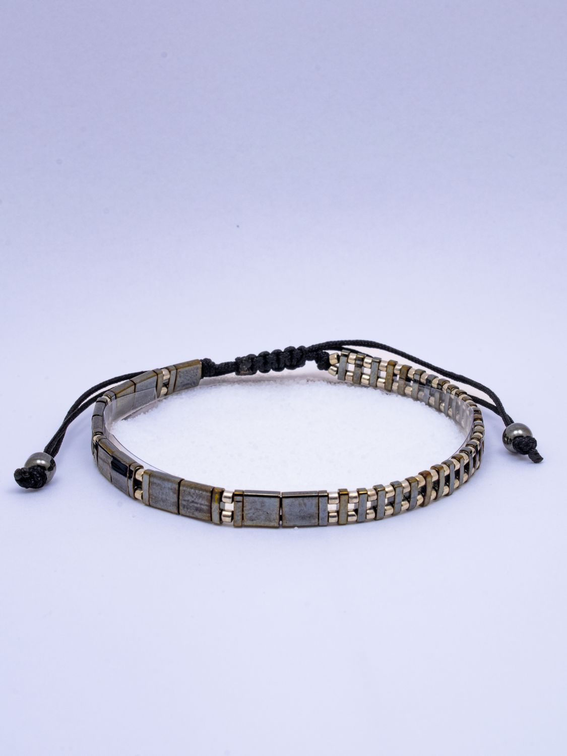 Puente Viejo, Color: Nocturnal Black