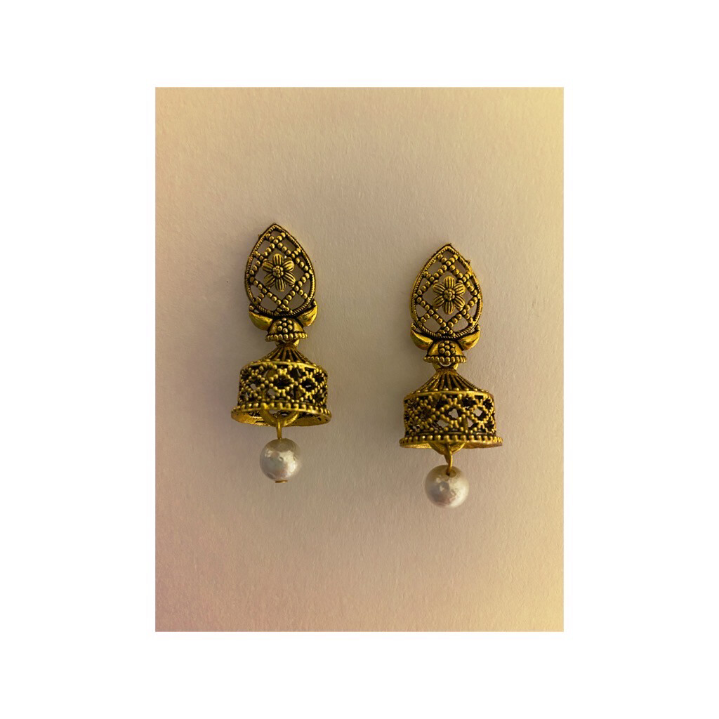 Gold Kundan Earrings