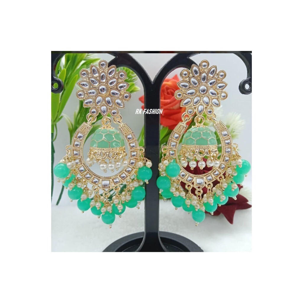 Gold plated kundan earrings