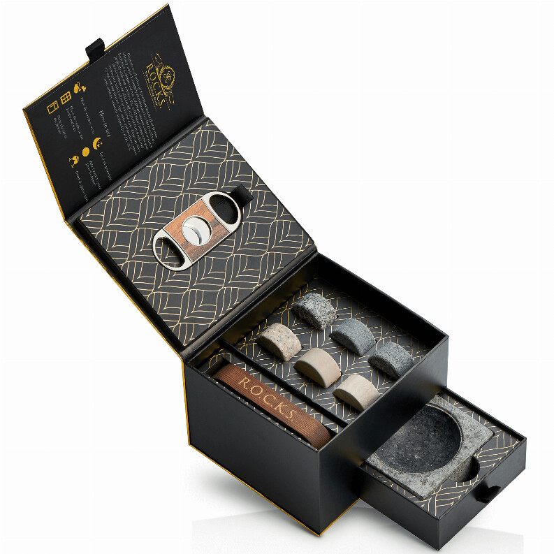 Cigar Aficionado (The Gentleman&#39;s Set)