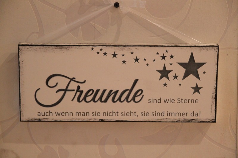 Holz-Schild &quot;Freunde sind wie Sterne&quot; by Landhaus-Fieber